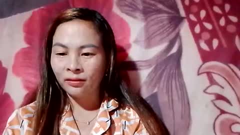 Snapshot of xuxulove00 chatting on 09/27/25, 01:54 xuxulove00 online show from 09/27/25, 01:54