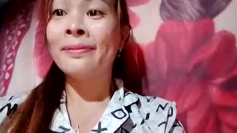 Snapshot of xuxulove00 chatting on 12/05/25, 12:41 xuxulove00 online show from 12/05/25, 12:41