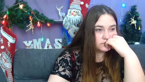 Snapshot of xx_daniella_xx chatting on 12/19/24, 02:01 xx daniella xx online show from 12/19/24, 02:01