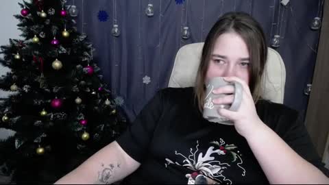 Snapshot of xx_daniella_xx chatting on 12/21/24, 11:01 xx daniella xx online show from 12/21/24, 11:01