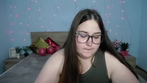 Snapshot of xx_daniella_xx chatting on 01/25/25, 06:12 xx daniella xx online show from 01/25/25, 06:12