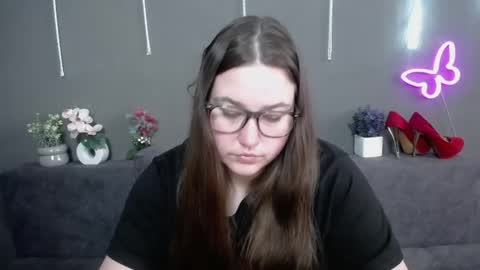 Snapshot of xx_daniella_xx chatting on 05/11/26, 06:30 xx daniella xx online show from 05/11/26, 06:30