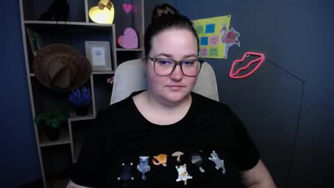 Snapshot of xx_daniella_xx chatting on 05/16/26, 06:32 xx daniella xx online show from 05/16/26, 06:32