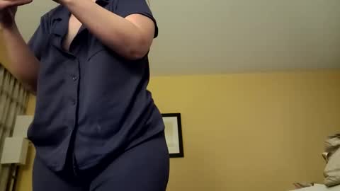 Snapshot of xx_flowprincess_xx chatting on 09/26/25, 11:25 xx_flowprincess_xx online show from 09/26/25, 11:25