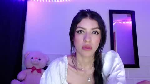 Snapshot of xx_johnson_xx chatting on 06/05/26, 03:46 VALE online show from 06/05/26, 03:46