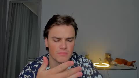 Snapshot of xx_raul_xx_ chatting on 09/22/25, 04:14 raul online show from 09/22/25, 04:14