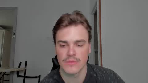 Snapshot of xx_raul_xx_ chatting on 03/28/26, 04:56 raul online show from 03/28/26, 04:56