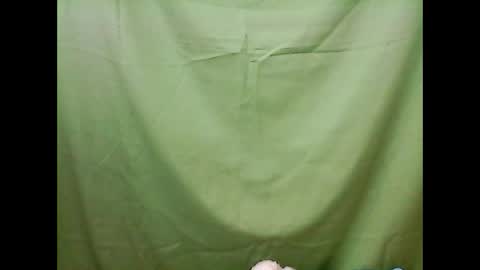 Mariel online show from 11/26/25, 05:08