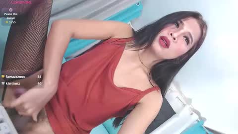 Shantal online show from 09/25/25, 12:25