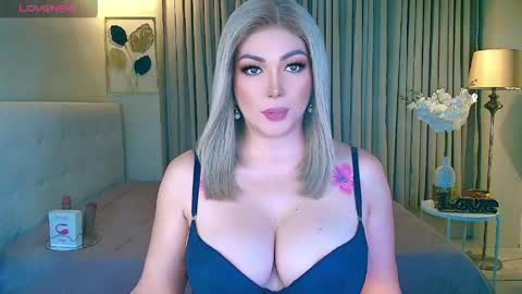 Snapshot of xxbedroombeautyxx chatting on 04/06/26, 01:58 MISS NATALIA online show from 04/06/26, 01:58