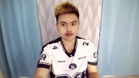 Loyd online show from 11/04/25, 03:27