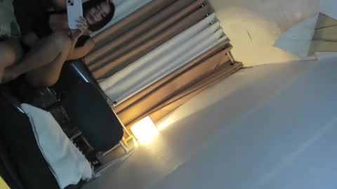 xxjasminfoxxx online show from 12/04/25, 06:16