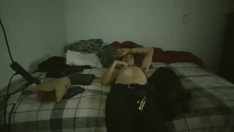 Snapshot of xxjasoneecxx chatting on 02/16/25, 06:32 XxJasoneecxX online show from 02/16/25, 06:32