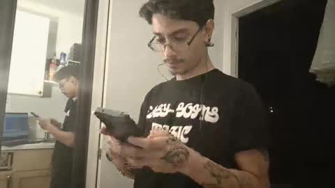 Snapshot of xxjasoneecxx chatting on 03/10/25, 01:56 XxJasoneecxX online show from 03/10/25, 01:56
