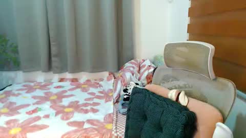 Snapshot of xxjulielovesyouxx chatting on 02/09/26, 03:16 July online show from 02/09/26, 03:16