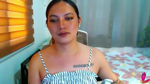 Snapshot of xxjulielovesyouxx chatting on 03/05/26, 01:56 July online show from 03/05/26, 01:56