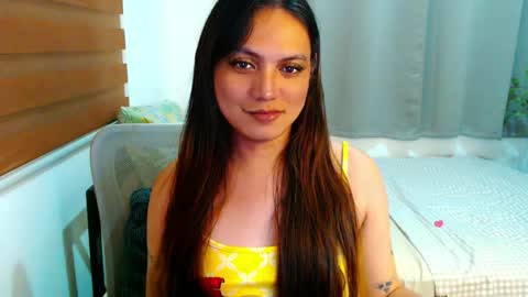 Snapshot of xxjulielovesyouxx chatting on 04/04/26, 03:53 July online show from 04/04/26, 03:53