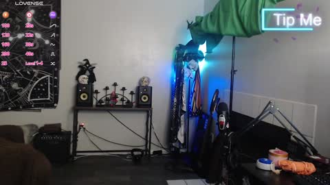 Lilith online show from 02/06/25, 06:18