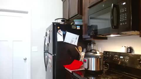 Snapshot of xxlittlemiss95xx chatting on 12/10/24, 02:50 Natalie Jade online show from 12/10/24, 02:50