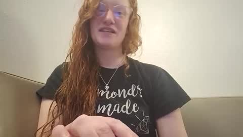 Snapshot of xxmariebliss chatting on 05/08/26, 01:38 xxmariebliss online show from 05/08/26, 01:38