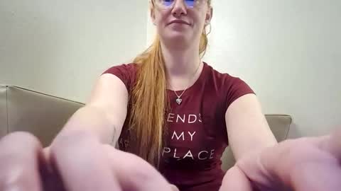 Snapshot of xxmariebliss chatting on 05/24/26, 02:11 xxmariebliss online show from 05/24/26, 02:11