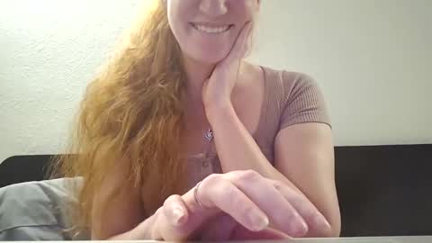 Snapshot of xxmariebliss chatting on 06/08/26, 01:28 xxmariebliss online show from 06/08/26, 01:28