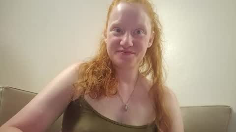 Snapshot of xxmariebliss chatting on 06/14/26, 02:30 xxmariebliss online show from 06/14/26, 02:30