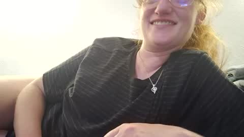 Snapshot of xxmariebliss chatting on 06/27/26, 03:00 xxmariebliss online show from 06/27/26, 03:00