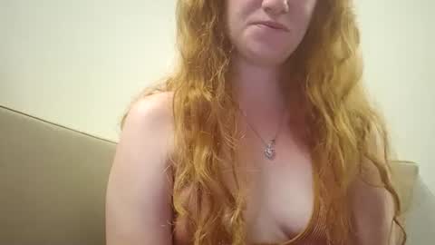 Snapshot of xxmariebliss chatting on 06/29/26, 02:39 xxmariebliss online show from 06/29/26, 02:39