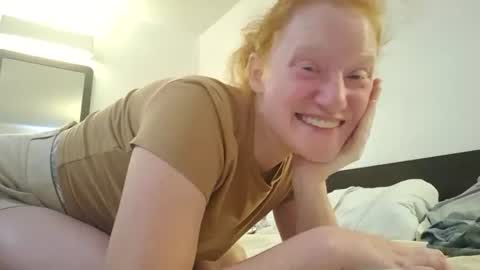 Snapshot of xxmariebliss chatting on 07/14/26, 01:28 xxmariebliss online show from 07/14/26, 01:28