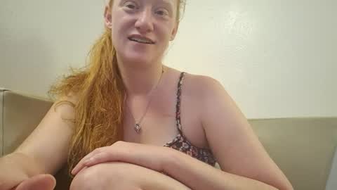 Snapshot of xxmariebliss chatting on 07/16/26, 01:28 xxmariebliss online show from 07/16/26, 01:28