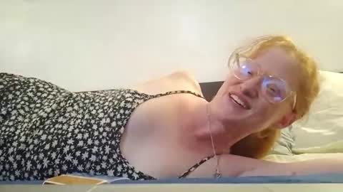 Snapshot of xxmariebliss chatting on 07/18/26, 01:10 xxmariebliss online show from 07/18/26, 01:10