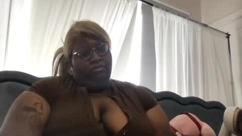 Snapshot of xxmoniquestarrxx chatting on 05/25/26, 02:01 Thee Baddest BBW online show from 05/25/26, 02:01