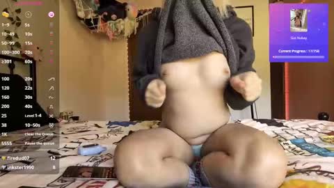 Snapshot of xxnaughtynicolexx chatting on 09/19/25, 07:03 Nicole online show from 09/19/25, 07:03