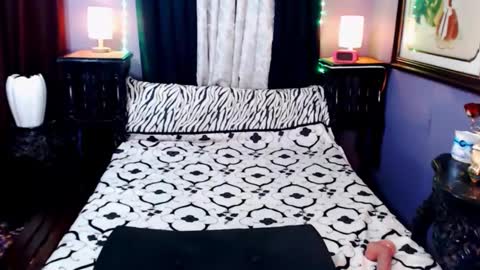 Snapshot of xxqueenofperfectionxx chatting on 01/18/25, 07:37 urperfection kelly online show from 01/18/25, 07:37