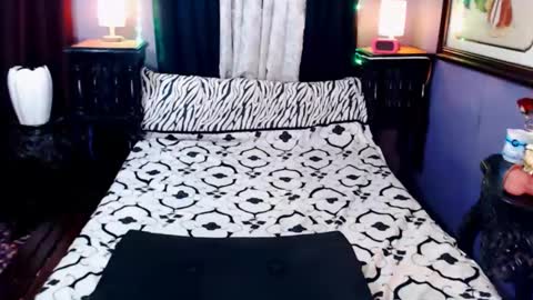 Snapshot of xxqueenofperfectionxx chatting on 01/18/25, 11:00 urperfection kelly online show from 01/18/25, 11:00