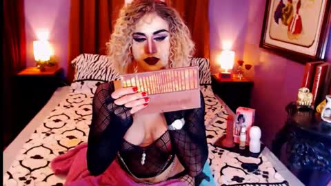 Snapshot of xxqueenofperfectionxx chatting on 02/04/25, 03:22 urperfection kelly online show from 02/04/25, 03:22