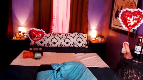 Snapshot of xxqueenofperfectionxx chatting on 02/14/25, 07:44 urperfection kelly online show from 02/14/25, 07:44