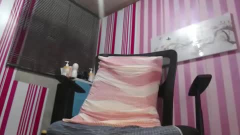 xxrowenatastycockforyouxx online show from 09/13/25, 04:34