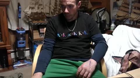xxScubaStevexx online show from 02/12/26, 05:24