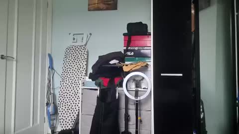 Snapshot of xxsddfc3w chatting on 01/22/25, 01:11 xxsddfc3w online show from 01/22/25, 01:11