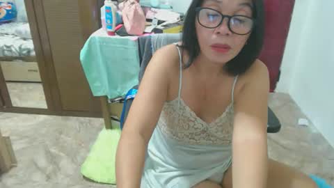 Snapshot of xxsexypinayxx chatting on 03/26/26, 08:31 xxsexypinayxx online show from 03/26/26, 08:31