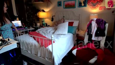 Strawberry Jane online show from 01/30/25, 07:15