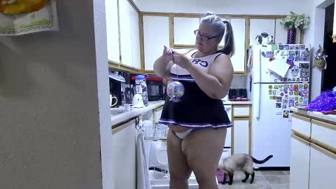 Strawberry Jane online show from 09/25/25, 02:48