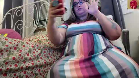 Strawberry Jane online show from 05/01/26, 05:12