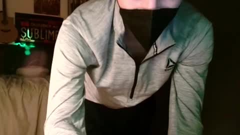 Snapshot of xxwhitefoxx chatting on 02/22/25, 10:51 David Fox online show from 02/22/25, 10:51