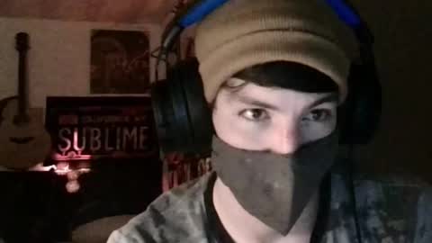 Snapshot of xxwhitefoxx chatting on 03/09/25, 08:18 David Fox online show from 03/09/25, 08:18