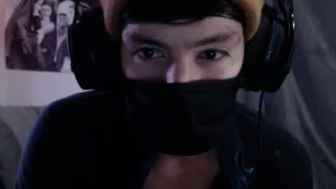 Snapshot of xxwhitefoxx chatting on 09/18/25, 07:43 David Fox online show from 09/18/25, 07:43