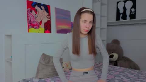 Snapshot of xxx_hotbae_xxx chatting on 03/09/26, 06:06 Eva online show from 03/09/26, 06:06