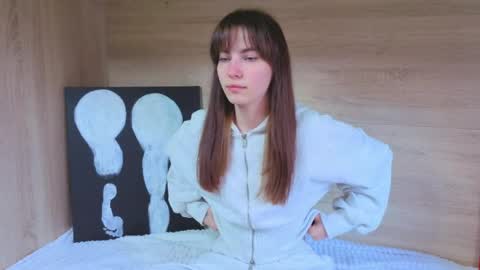 Eva online show from 05/17/26, 06:44